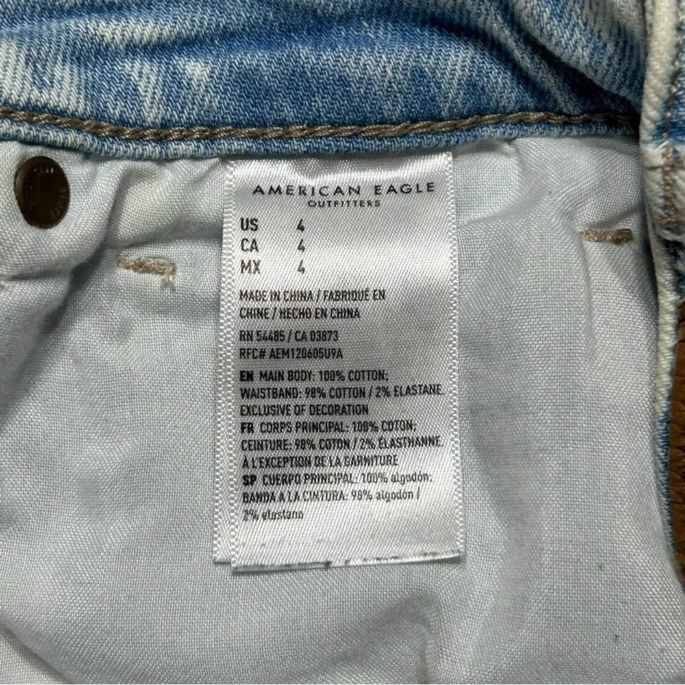 American Eagle Shorts Womens 4 Mom Short Comfort Stretch Acid Wash Raw Hem Party